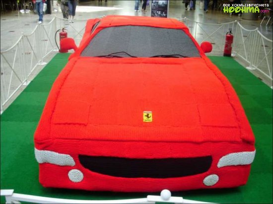 Вязанное Ferrari