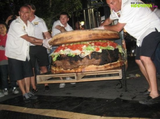 Самый большой гамбургер